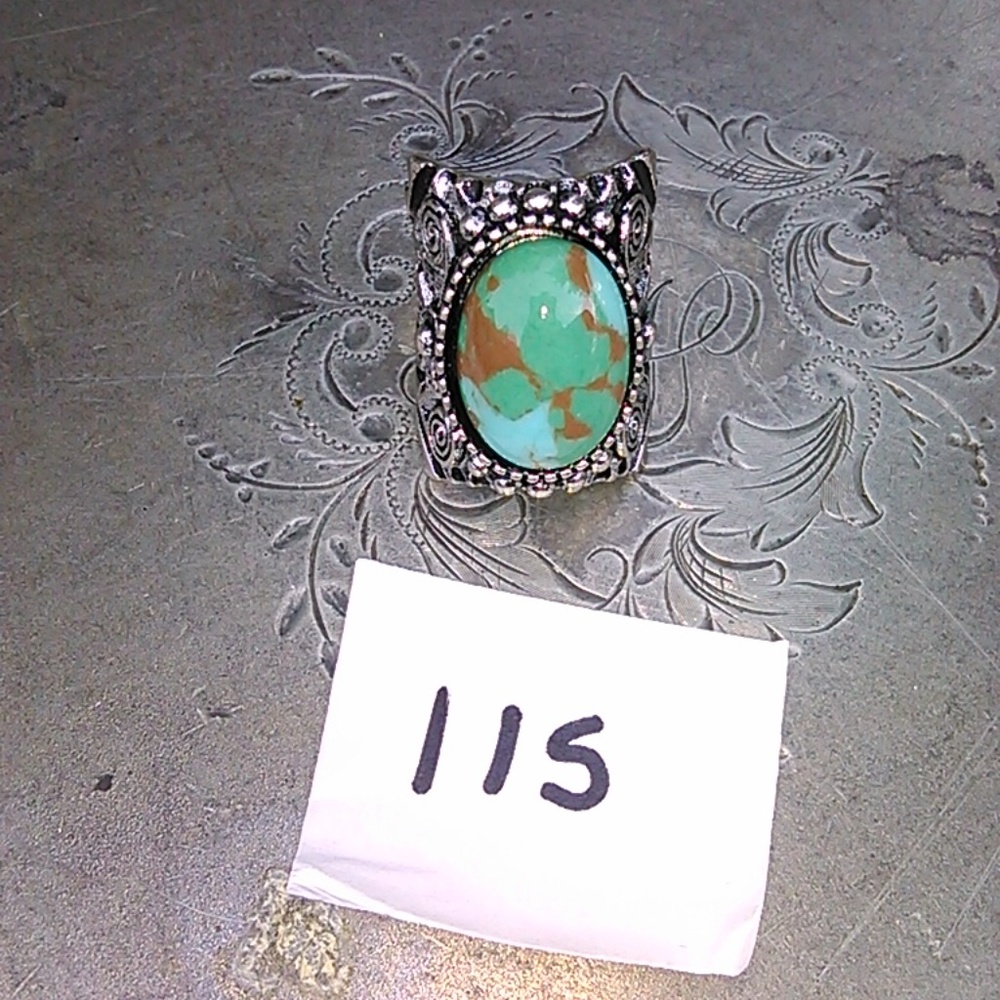 green and brown ring - Picture 3 of 8